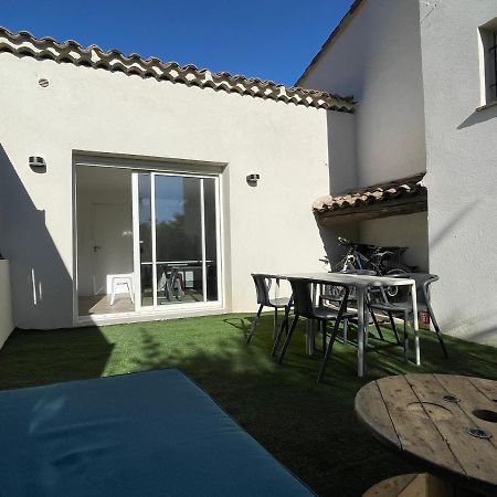 Apartament Ambiance Provence La Fare-les-Oliviers Zewnętrze zdjęcie